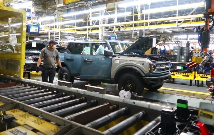 ⏰ 2023 Bronco Scheduling Next Week (10/17) For Production Build Weeks 12/5 Through 12/19