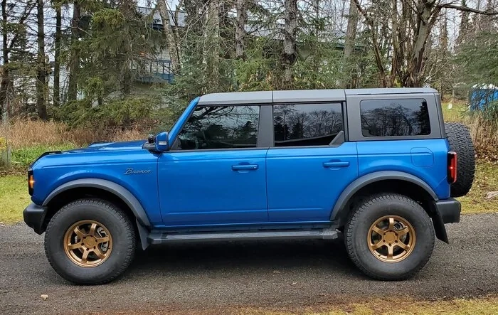 Winter mode activated!  Nokian Hakkapeliitta LT2 315/70R17 studded snow tires + Motegi Trailite 17x8.5" Bronze wheels