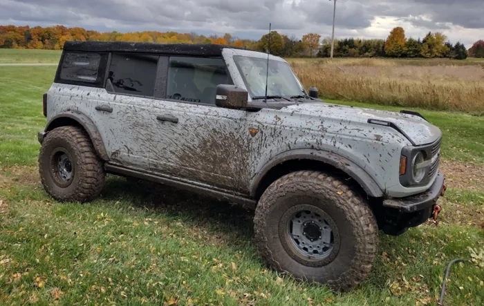 37" Tires on a Non-Sasquatch Badlands - My Experience, Results, Pics