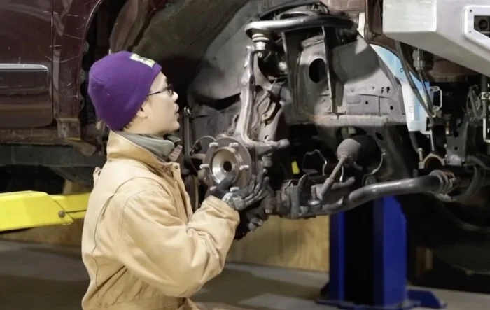 UCA Upper Control Arms Explained (Very relevant to our Broncos and the IFS)