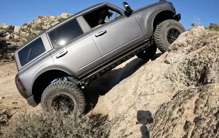 Wildtrak vs The Gatekeeper @ Valley of the Moon Trail