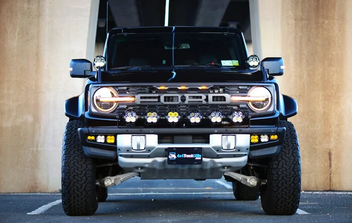 Bronco Raptor With Proper Lights Setup
