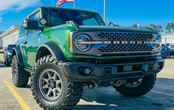 MCInfantry build…. 2 door EG Bug Out Bronco GOT REAR ENDED