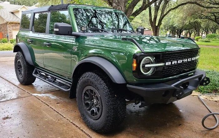 Havoc F/R bumpers, Hooke Road step rails, Rigid lights, Antenna delete, Custom heavy mud flaps...exterior mods complete!