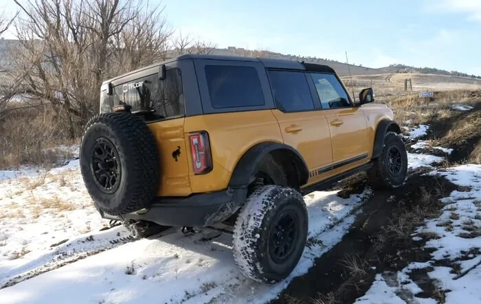 Bronco 4wd System Test Video - Slip Test on Rollers, Snow, Dirt & Mud (by TFL)