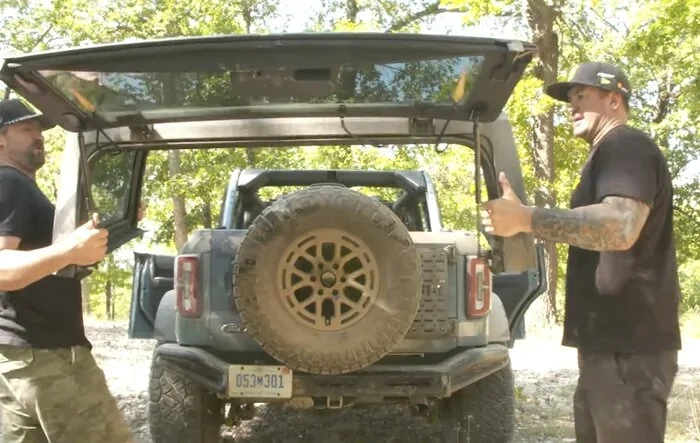 HOW TO BRONCO: Hard Top Removal