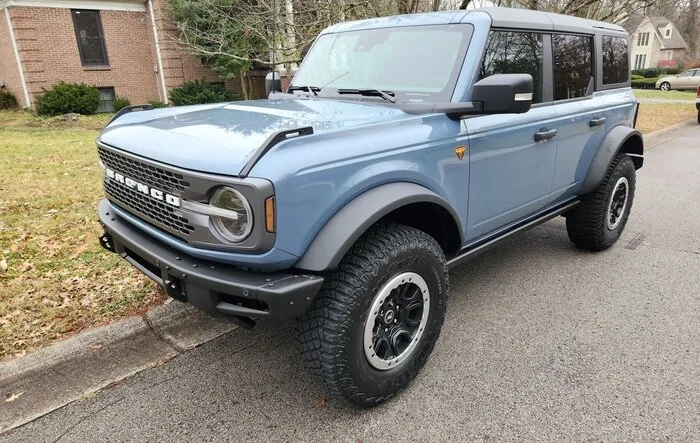 2023 Azure Gray Metallic WOLL Badlands Build