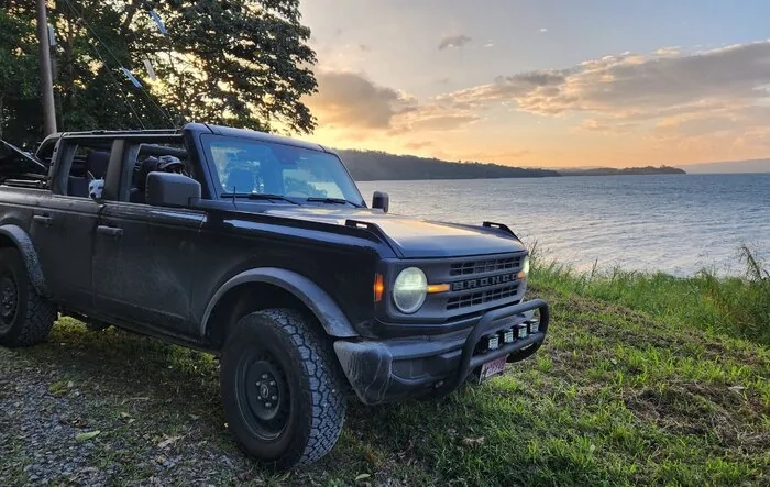Moved from Nevada to Costa Rica in a Base Bronco 2.3L 🗺️ 🚚