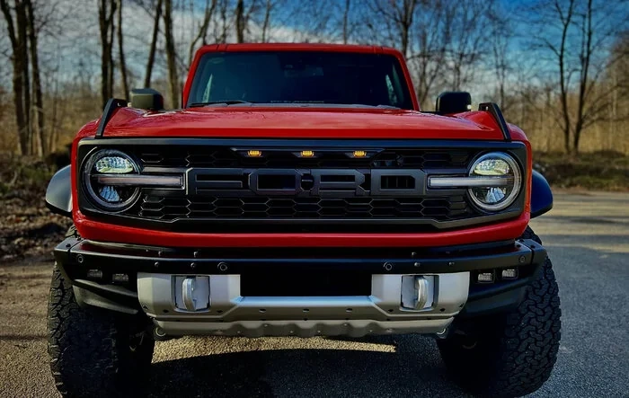 NEO Motorsport Garage Introduction & 2023 Bronco Raptor Build