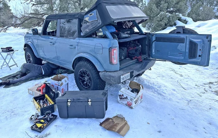 We broke a Bronco on the trail! Transmission pan fix