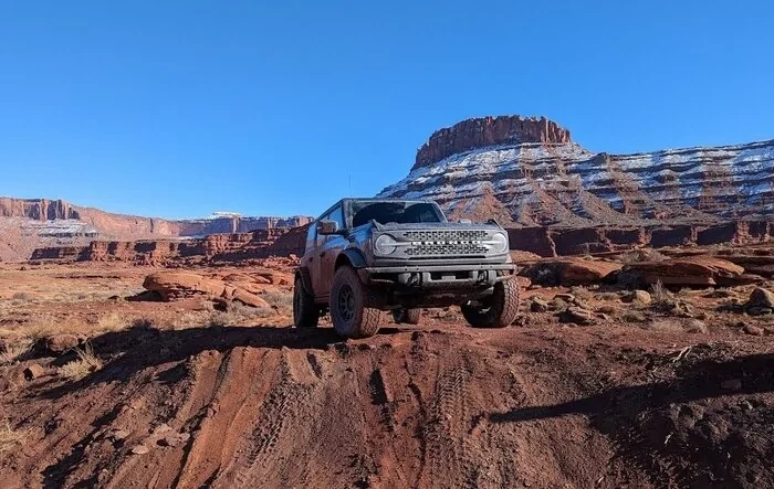 Moab this past weekend - creeping through Chicken Corners [video]