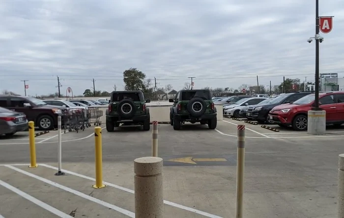 Came out of the grocery store earlier to find that someone had done this to the side of my Bronco