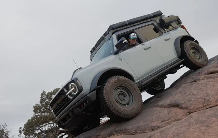 Orlando Bloom's Bronco build by Justin B. McBride!