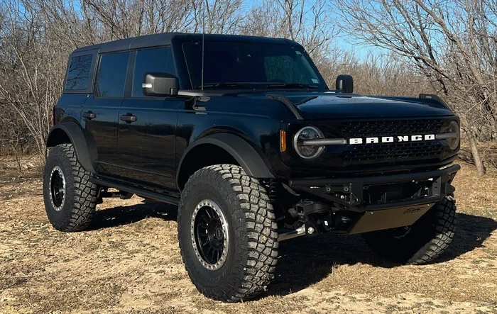 4 Door Bronco Wildtrak Black Out Build on 37" KM3s