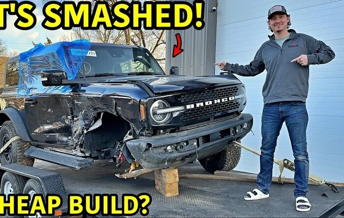 Goonzquad rebuilding a wrecked 2DR Bronco Wildtrak