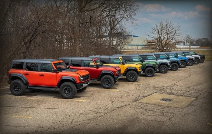 Bronco RAPTOR Colors - Photos Threads