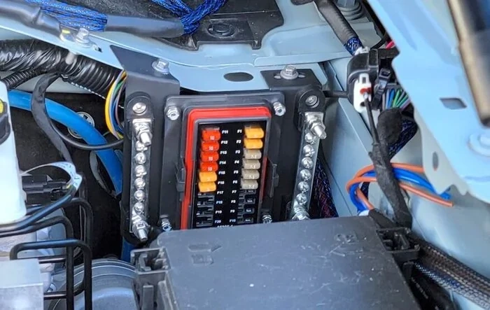 Project: 100% waterproof fuse box for my off-road lights