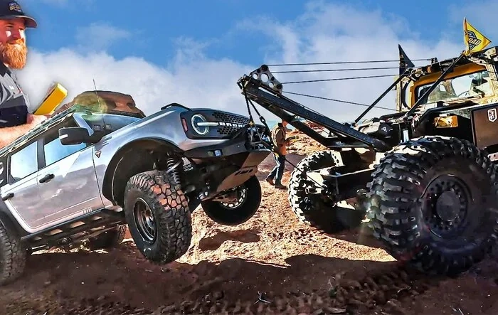 DV8 Bronco broke down in the desert *rescue video*