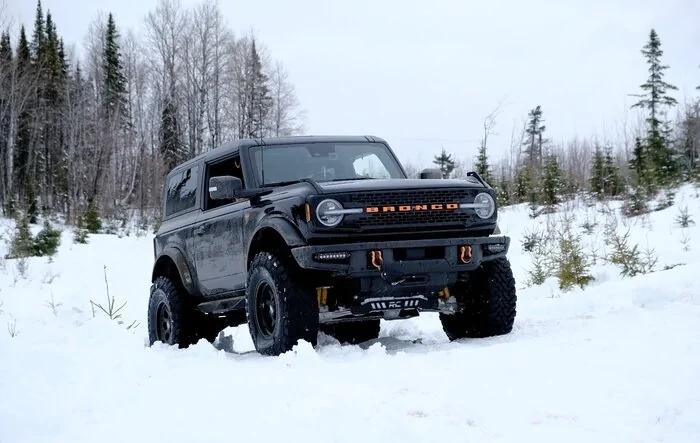 Badlands on 37's Snow Wheeling with Jeeps (pic + video)