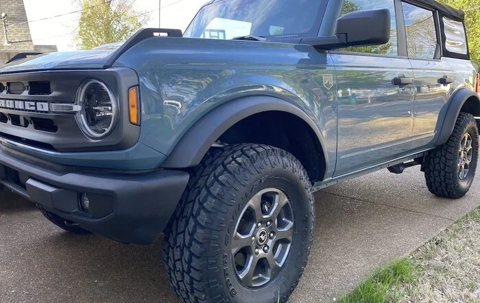 Big Bend Bronco Toyo Tire Upgrade (285/75r17) on Stock Wheels - Installed Photos