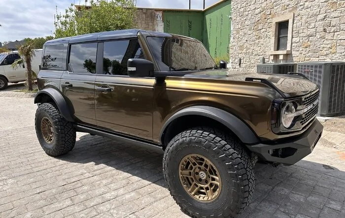 Metallic Midnight Gold 2022 Bronco Wildtrak Build