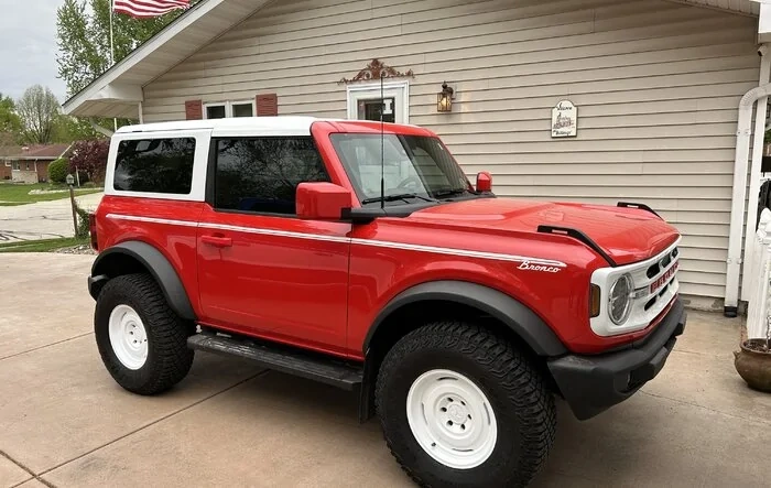 Meet Duke, my custom heritage version Bronco w/ white painted top, grille and wheels