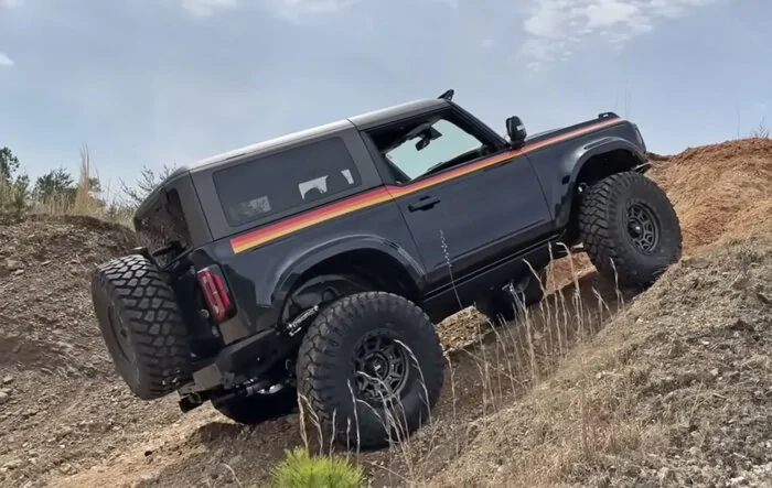 Fast 2 Door Bronco on 37's from Rebuilding A Wrecked 2021 Ford Bronco Part 11
