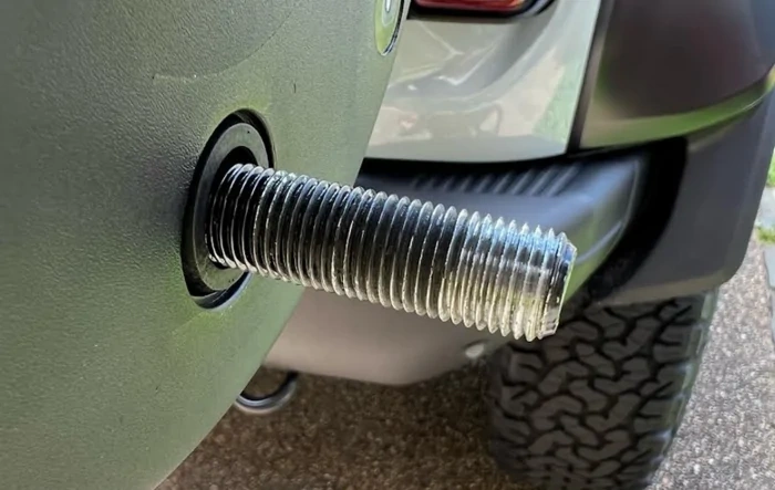 PSA: Beware of paint on spare tire wheel bolts of the Bronco Raptor