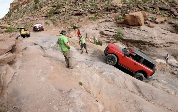 Bronco 2dr 6Gen - Conquers Pritchett Canyon "Axle Hill"