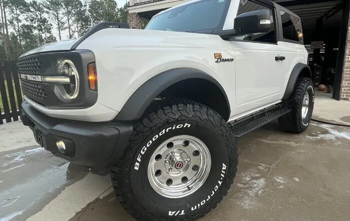 "Old School" Classic Bronco Looks [Photos Edition] -- post pics of your build!