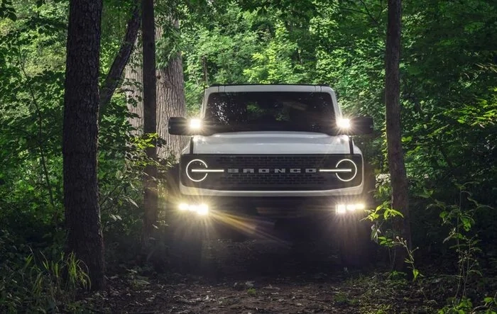 🚙 2022 Bronco Badlands Sasquatch: 20,000-Mile Update 🚙   [Car and Driver]