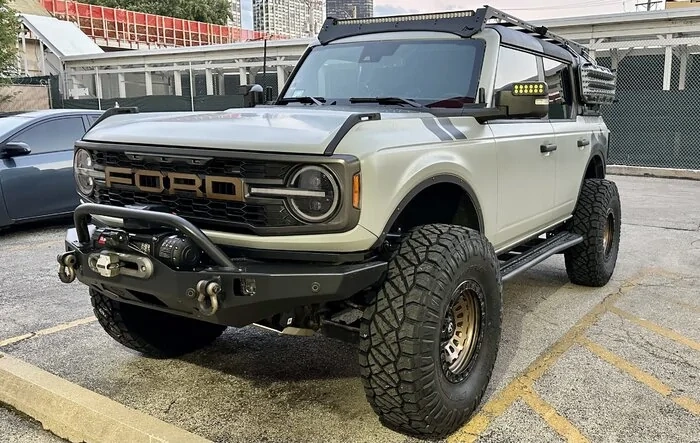 Bronco on 38's -- 38x12.5r17s Nitto Ridge Grapplers