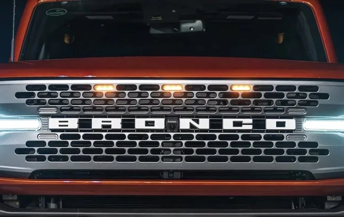 New Video Teaser - 2021 Bronco Smoked Grille Lights (SPVPARTS Product)