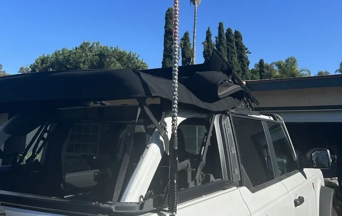 DIY 4' LED Whip/Flag powered by 12v accessory outlet // Custom Bracket