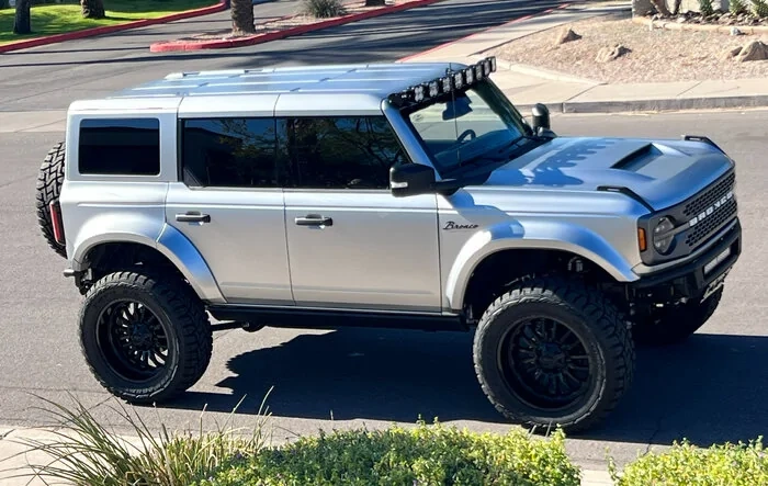 Satin Silver Bullet, New Yorks finest - Built by Doetsch Offroad