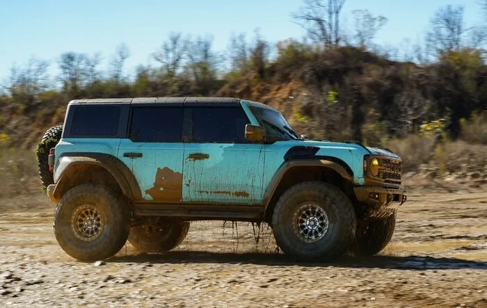 OBSESSION (Bronco Raptor Build)