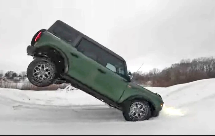 STUCK and SMASHED Snow Wheeling 🫣 [VIDEO]