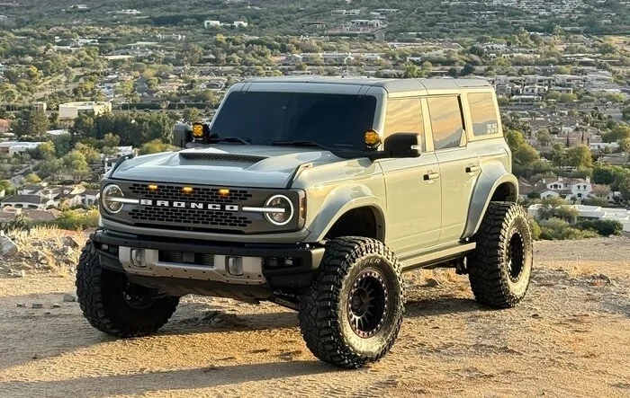 2022 Ford Bronco Badlands - @Bad_bronc_4x4 Fully Built Long Travel Baja Kit, ADV Fiberglass Fenders and Hood and More!!