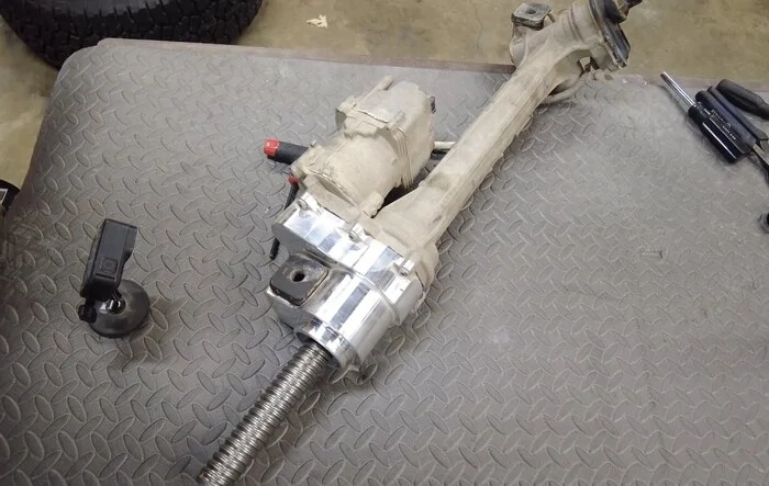 I take apart a broken 2.0 steering rack and discover a broken Broncbuster bushing