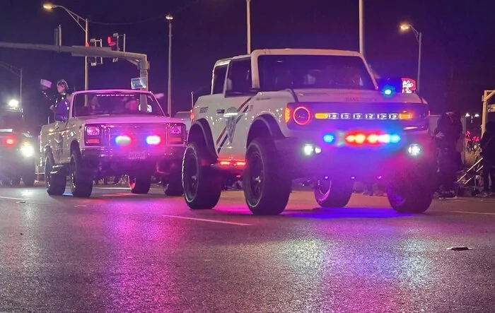 Jefferson Parish Police shows off their ORACLE-Equipped Bronco in Mardi Gras Parade!