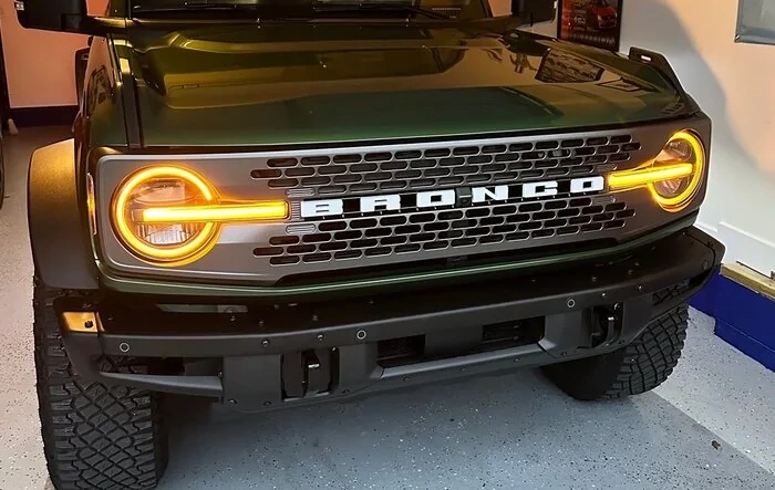 Bronco Raptor Headlights Installed on Badlands 💡