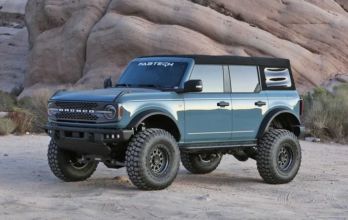 New! 5" Lift kit from Fabtech Motorsports for your Bronco
