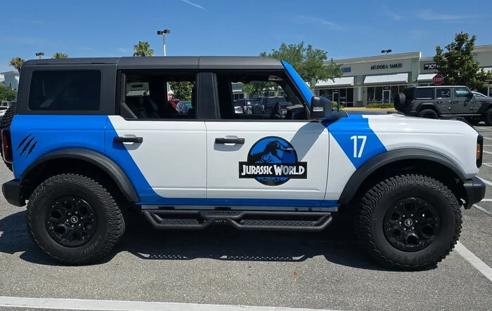 Wrapped my Bronco, inspired by Jurassic Park Roamer