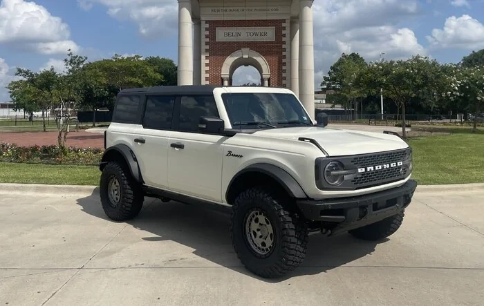 Wimbledon White Bronco wrap: the first and only.