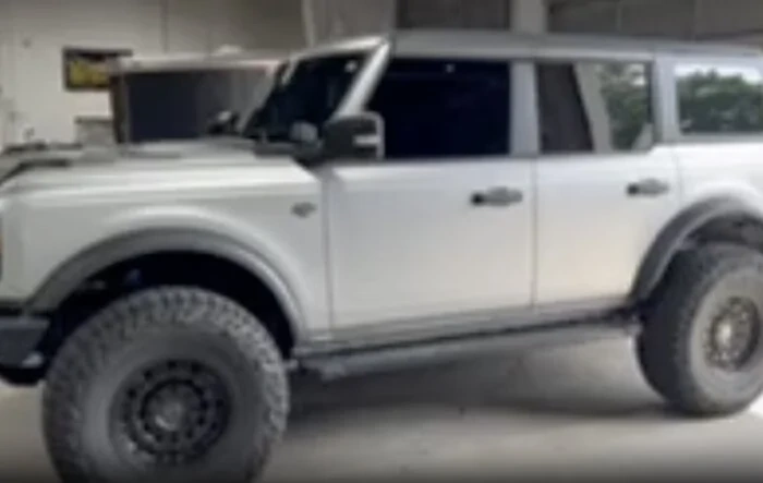 Flowmaster Outlaw Muffler Delete on 2.7 Bronco (Video Sound Clip)