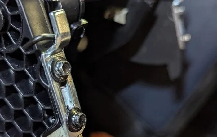 DIY - Cheap Easy Modification of Central Console Lid (keeps lid open / upright)